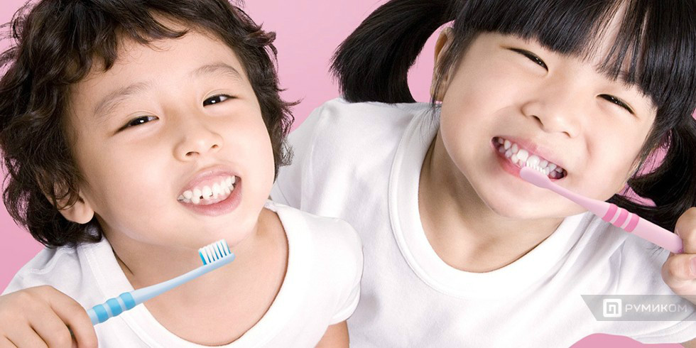 Детская Зубная щетка Xiaomi Doctor-B в комплекте 2 щетки (Розовый/pink)