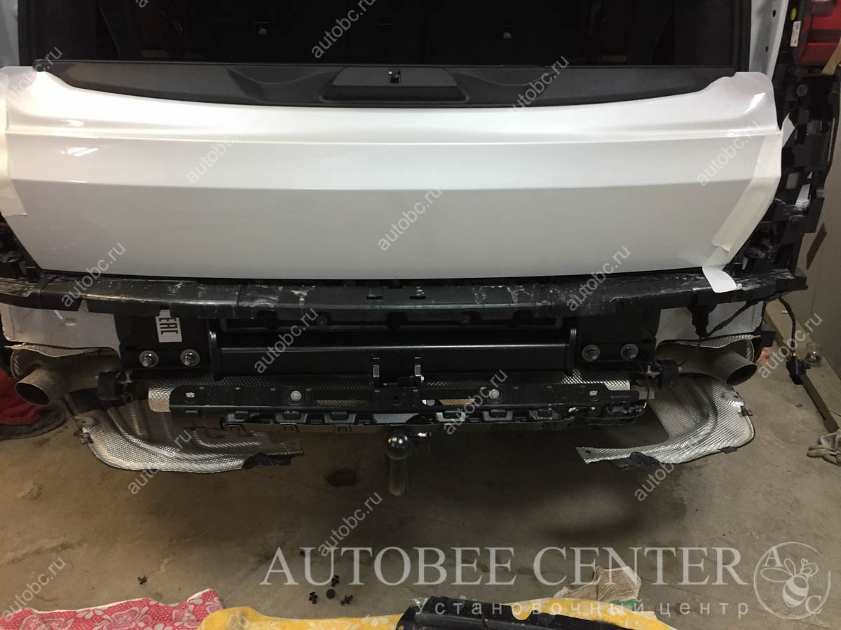 BMW X7 (установка фаркопа екатеринбург)