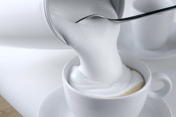 как взбить молочную пенку в кофе