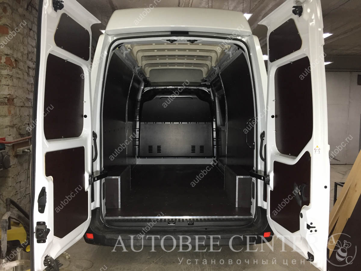 Renault Master L3H2 (обшивка кузова фургона ламинированной фанерой)