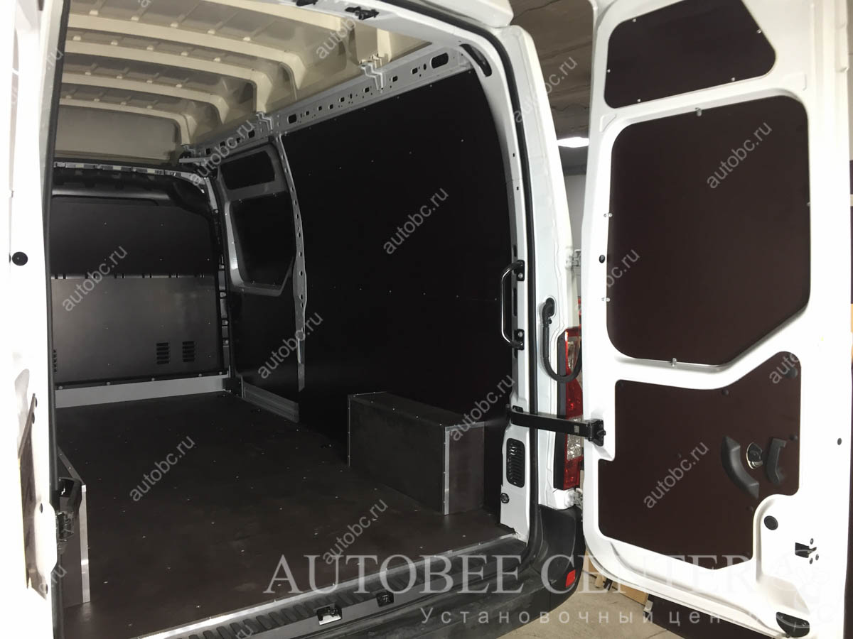 Renault Master L3H2 (обшивка кузова фургона ламинированной фанерой)