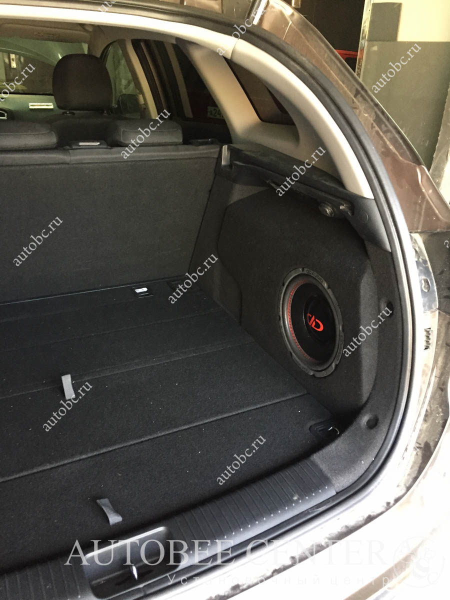 Kia Ceed SW сабвуфер Стелс