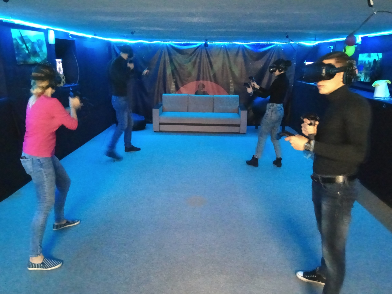 Как открыть клуб виртуальной реальности