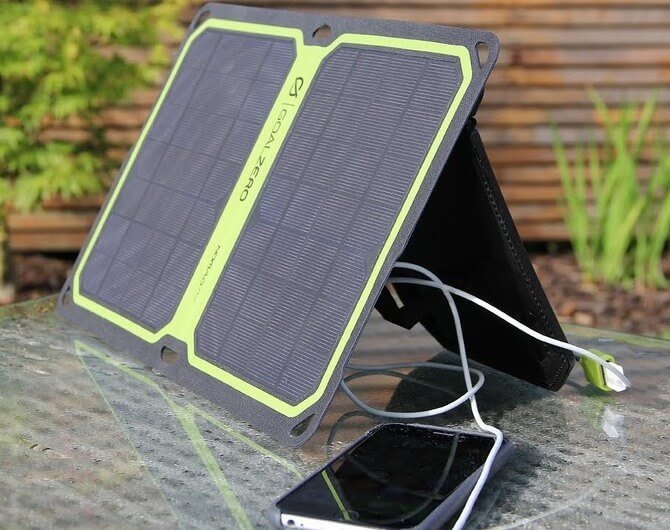 Зарядный комплект Goal Zero Guide 10 Plus Solar Kit (с Nomad 7+). В горы со связью. Зарядный комплект Goal Zero Guide 10 Plus Solar Kit (с Nomad 7+). В горы со связью.