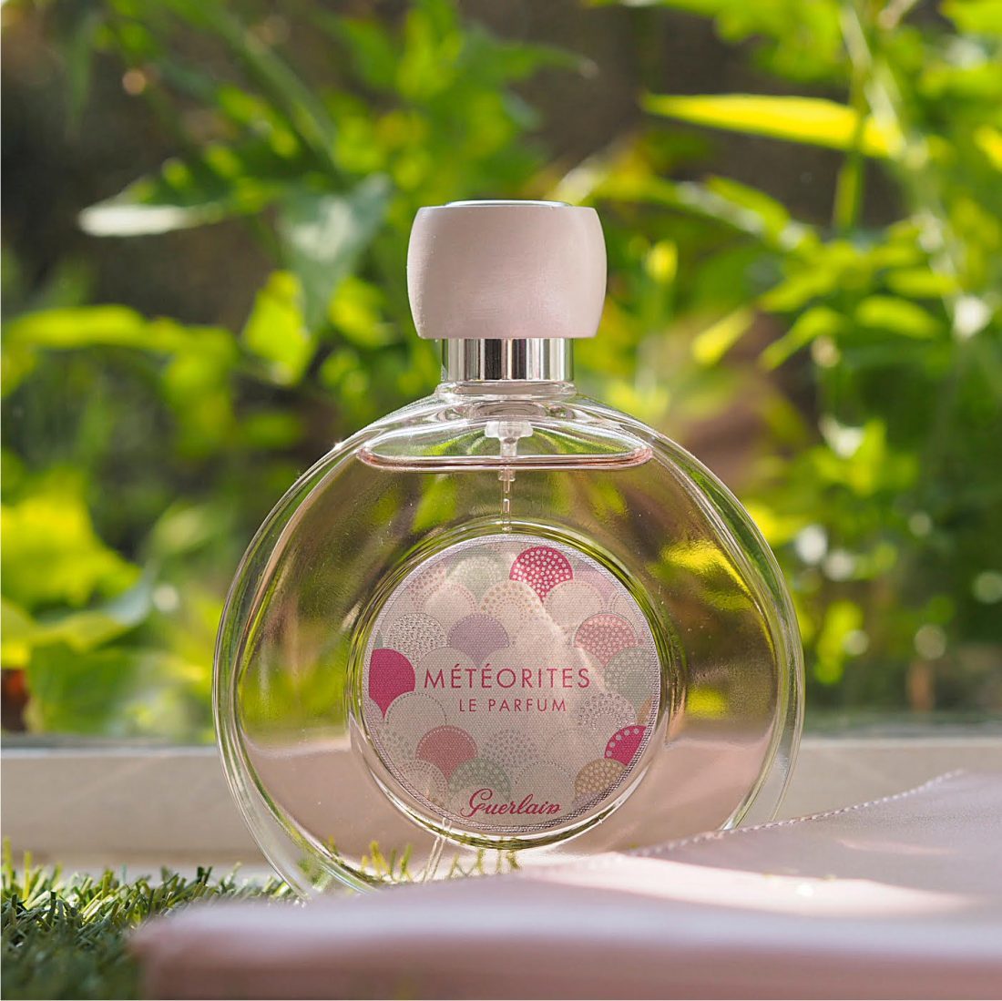 герлен метеоритс аромат. парфюм герлен метиорит. парфюм герлен метиорит. Guerlain meteorites духи. герлен духи женские метеориты.