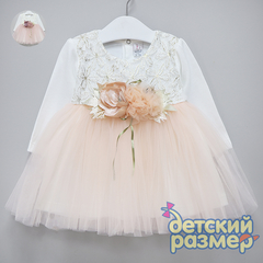 Платье (кружево, брошь)