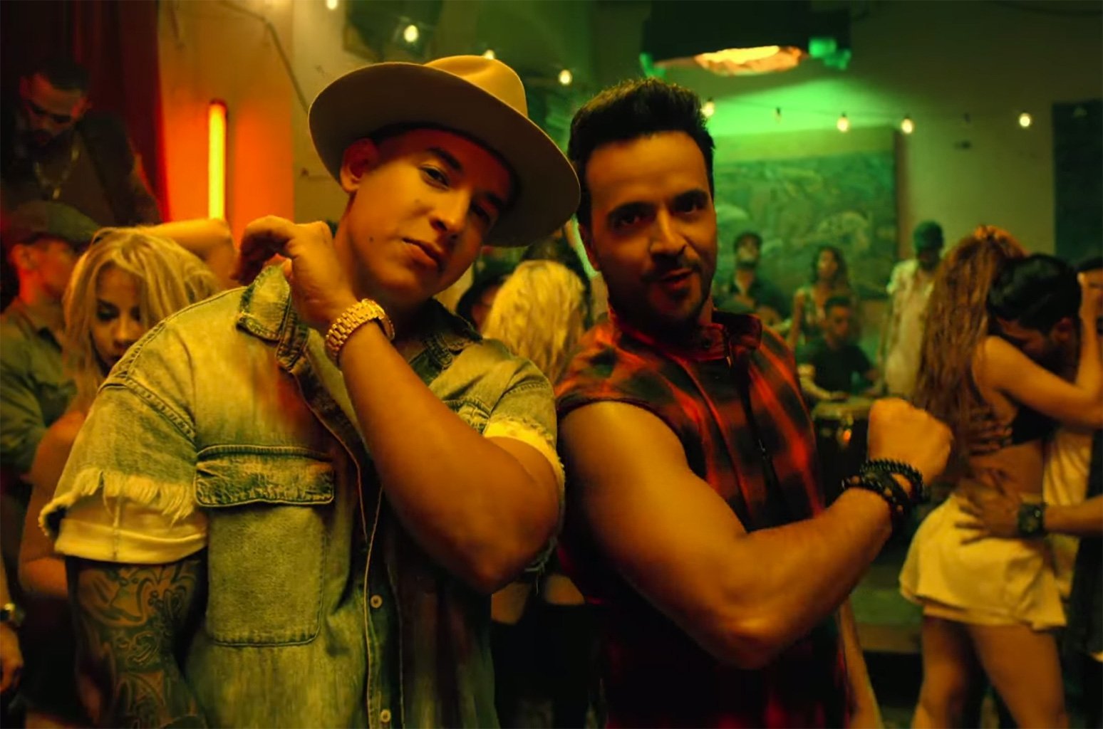 Ranking de las canciones españolas y latinas фото