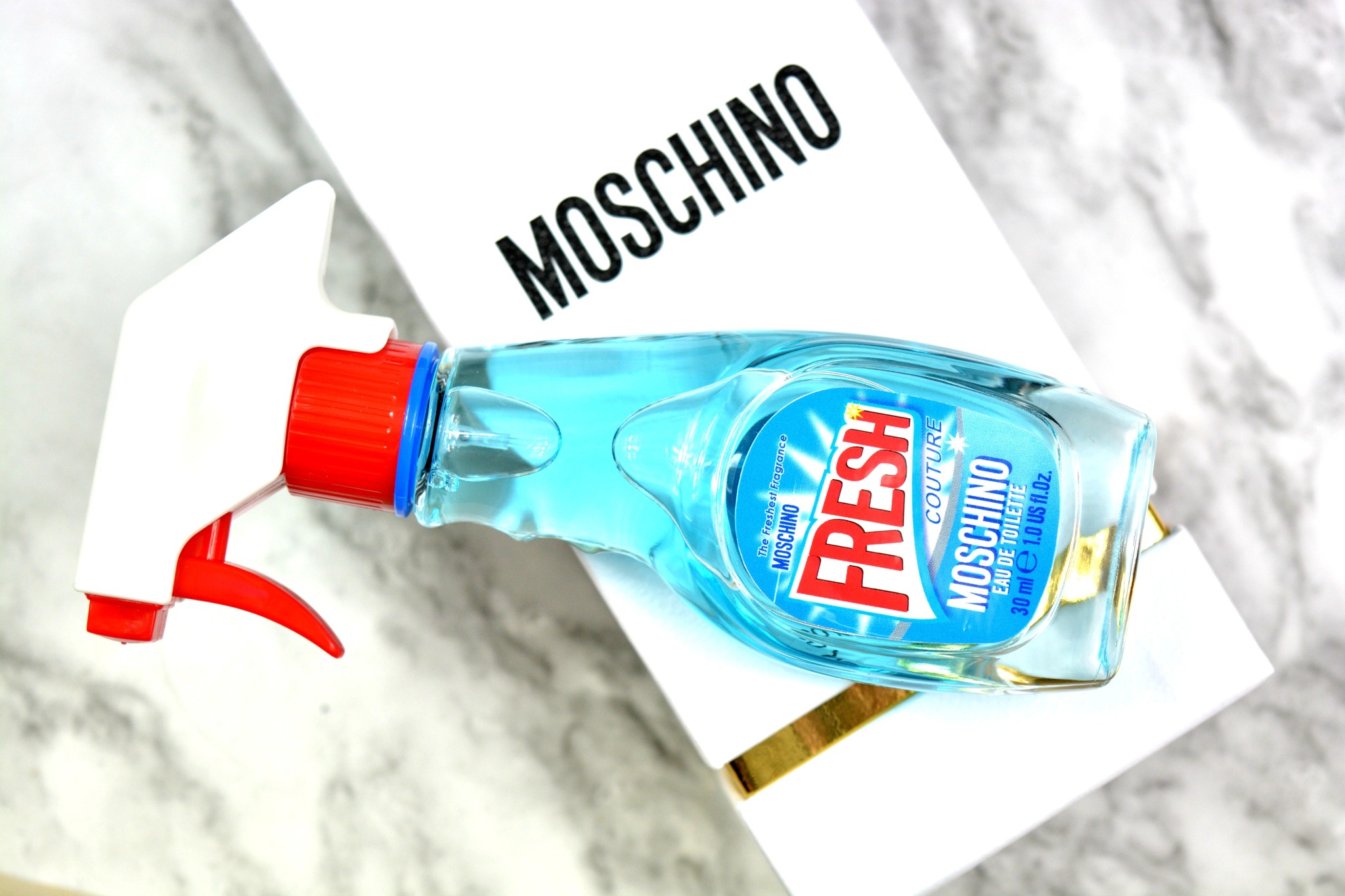 Москино духи синие. Туалетная вода Moschino Fresh Couture. Москино Фреш 30 мл. Туалетная вода Moschino Fresh Couture, 30мл. Moschino Cherry.