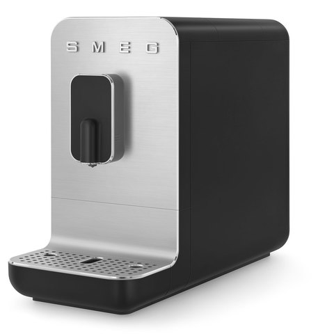Автоматическая кофемашина Smeg BCC01BLMEU