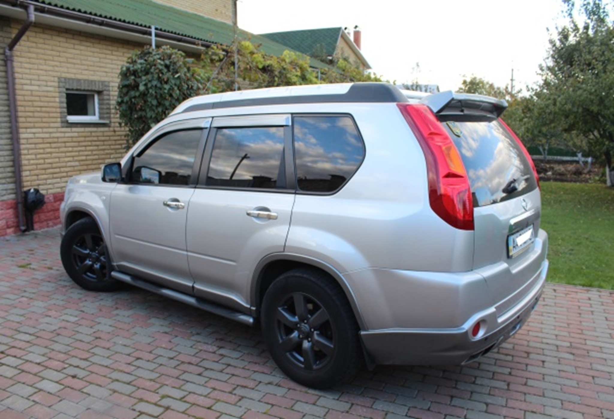 Спойлер икстрейл. Ниссан х-Трейл т31. Nissan x-Trail t31 2008 Tuning. Ниссан икстрейл т31. Nissan x-Trail 2012 Tuning.