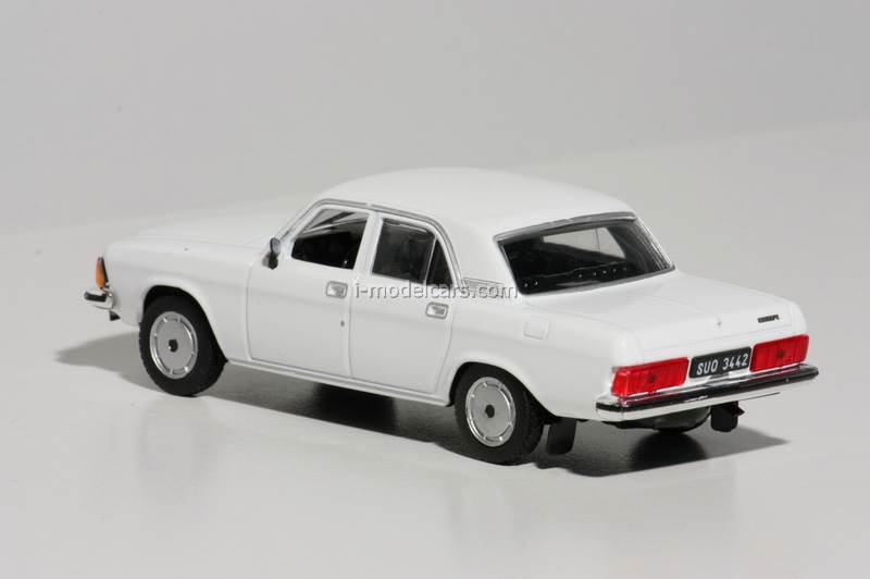 GAZ-3102 VOLGA WHITE DeAGOSTINI IXO 1:43
