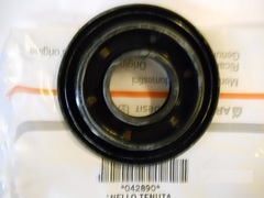 Сальник бака 25x47/64 x7/10.5 ARISTON 42890 Сальник бака 25x47/64 x7/10.5 ARISTON 42890
