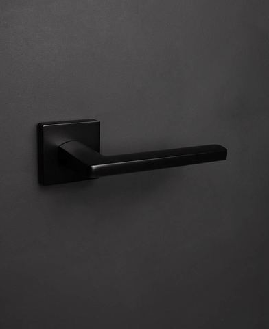 Дверная ручка D40