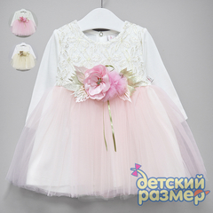 Платье (кружево, брошь)