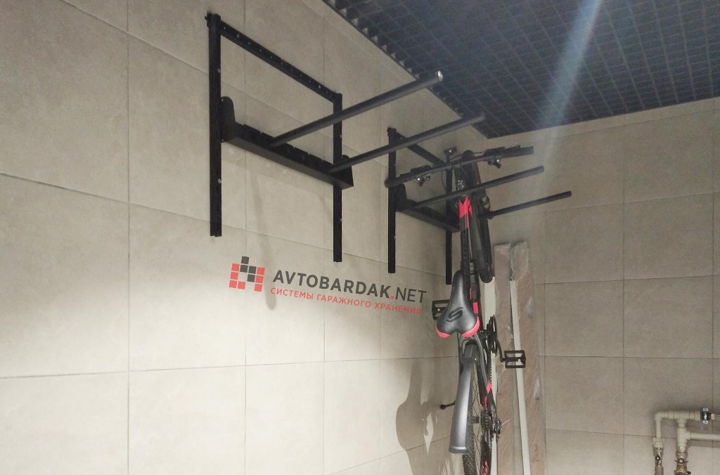 хранение велосипедов на стене