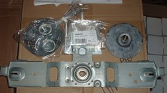 Траверса в сборе с суппортом СМА BOSCH, GORENJE, Brandt (680351, 260273) Траверса в сборе с суппортом СМА BOSCH, GORENJE, Brandt (680351, 260273)