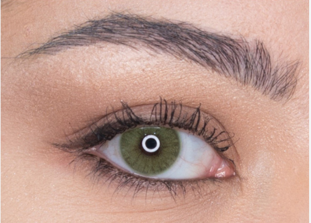 Голубые линзы на зеленые глаза фото до и после