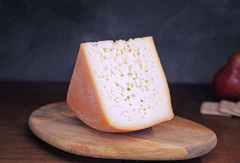 Сыр "Дединовский №22" Jarlsberg style