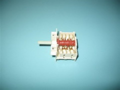 Переключатель конфорки ПМ7 5HE/066 16А/220V (DREEFS) Переключатель конфорки ПМ7 5HE/066 16А/220V (DREEFS)