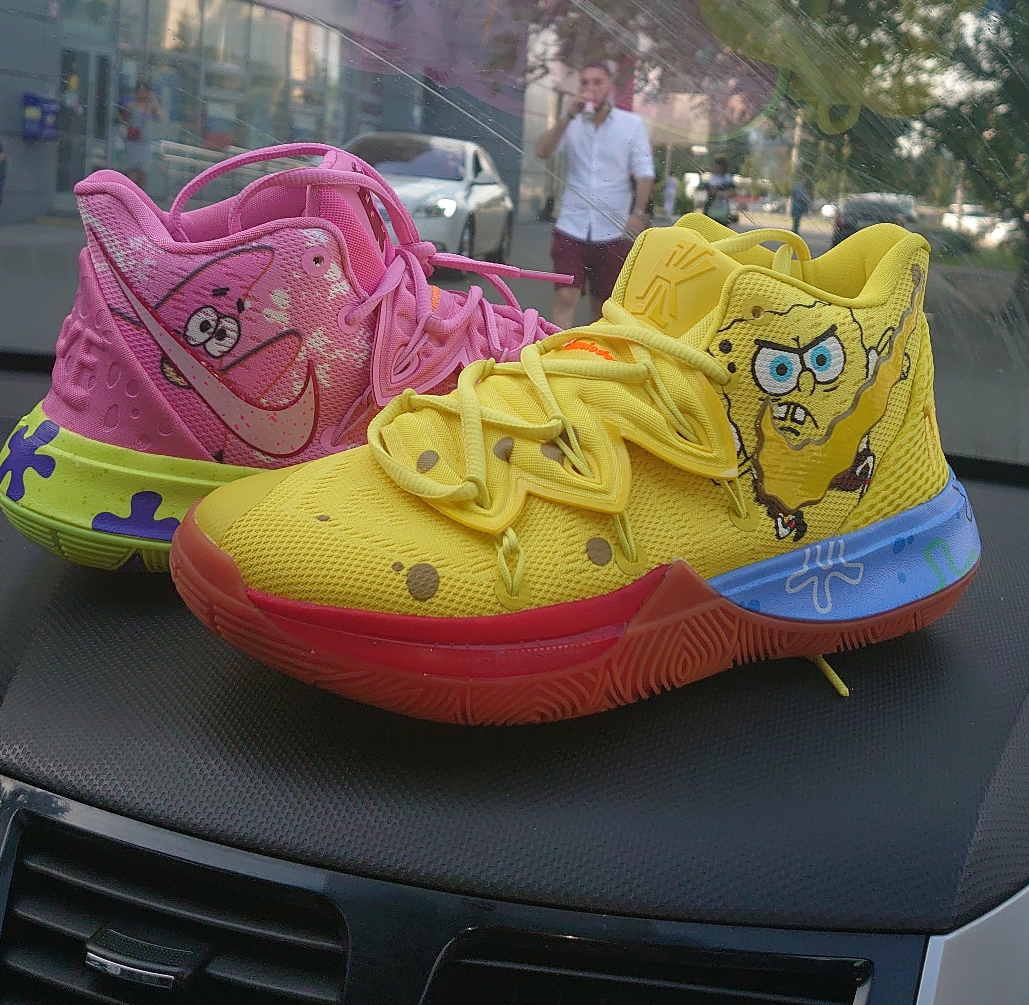 kyrie 5 spongebob cena