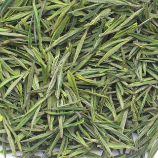 С чем бывает зеленый чай. large anji baych. С чем бывает зеленый чай фото. С чем бывает зеленый чай-large anji baych. картинка С чем бывает зеленый чай. картинка large anji baych. Напиток благотворно влияет на работу сердечно-сосудистой системы, обладает противовоспалительным эффектом, способствует повышению общего тонуса и улучшению самочувствия. Несмотря на то, что его родиной и безоговорочным лидером по производству на протяжении многих лет является Китай, сегодня созданием этого продукта занимаются разные страны. У него большое количество поклонников, которые не представляют свою жизнь без чашечки ароматного напитка. Но далеко не все знают какие виды и сорта зеленого чая самые полезные, как выбрать хороший и качественный напиток среди огромного изобилия вариантов. С чем бывает зеленый чай. large anji baych. С чем бывает зеленый чай фото. С чем бывает зеленый чай-large anji baych. картинка С чем бывает зеленый чай. картинка large anji baych. Напиток благотворно влияет на работу сердечно-сосудистой системы, обладает противовоспалительным эффектом, способствует повышению общего тонуса и улучшению самочувствия. Несмотря на то, что его родиной и безоговорочным лидером по производству на протяжении многих лет является Китай, сегодня созданием этого продукта занимаются разные страны. У него большое количество поклонников, которые не представляют свою жизнь без чашечки ароматного напитка. Но далеко не все знают какие виды и сорта зеленого чая самые полезные, как выбрать хороший и качественный напиток среди огромного изобилия вариантов.