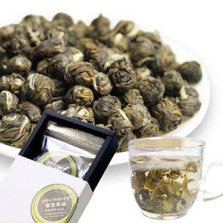 С чем бывает зеленый чай. large mlzh 3. С чем бывает зеленый чай фото. С чем бывает зеленый чай-large mlzh 3. картинка С чем бывает зеленый чай. картинка large mlzh 3. Напиток благотворно влияет на работу сердечно-сосудистой системы, обладает противовоспалительным эффектом, способствует повышению общего тонуса и улучшению самочувствия. Несмотря на то, что его родиной и безоговорочным лидером по производству на протяжении многих лет является Китай, сегодня созданием этого продукта занимаются разные страны. У него большое количество поклонников, которые не представляют свою жизнь без чашечки ароматного напитка. Но далеко не все знают какие виды и сорта зеленого чая самые полезные, как выбрать хороший и качественный напиток среди огромного изобилия вариантов. С чем бывает зеленый чай. large mlzh 3. С чем бывает зеленый чай фото. С чем бывает зеленый чай-large mlzh 3. картинка С чем бывает зеленый чай. картинка large mlzh 3. Напиток благотворно влияет на работу сердечно-сосудистой системы, обладает противовоспалительным эффектом, способствует повышению общего тонуса и улучшению самочувствия. Несмотря на то, что его родиной и безоговорочным лидером по производству на протяжении многих лет является Китай, сегодня созданием этого продукта занимаются разные страны. У него большое количество поклонников, которые не представляют свою жизнь без чашечки ароматного напитка. Но далеко не все знают какие виды и сорта зеленого чая самые полезные, как выбрать хороший и качественный напиток среди огромного изобилия вариантов.