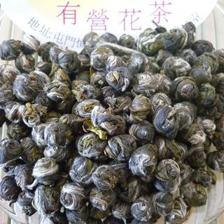 С чем бывает зеленый чай. large mlzh 4. С чем бывает зеленый чай фото. С чем бывает зеленый чай-large mlzh 4. картинка С чем бывает зеленый чай. картинка large mlzh 4. Напиток благотворно влияет на работу сердечно-сосудистой системы, обладает противовоспалительным эффектом, способствует повышению общего тонуса и улучшению самочувствия. Несмотря на то, что его родиной и безоговорочным лидером по производству на протяжении многих лет является Китай, сегодня созданием этого продукта занимаются разные страны. У него большое количество поклонников, которые не представляют свою жизнь без чашечки ароматного напитка. Но далеко не все знают какие виды и сорта зеленого чая самые полезные, как выбрать хороший и качественный напиток среди огромного изобилия вариантов. С чем бывает зеленый чай. large mlzh 4. С чем бывает зеленый чай фото. С чем бывает зеленый чай-large mlzh 4. картинка С чем бывает зеленый чай. картинка large mlzh 4. Напиток благотворно влияет на работу сердечно-сосудистой системы, обладает противовоспалительным эффектом, способствует повышению общего тонуса и улучшению самочувствия. Несмотря на то, что его родиной и безоговорочным лидером по производству на протяжении многих лет является Китай, сегодня созданием этого продукта занимаются разные страны. У него большое количество поклонников, которые не представляют свою жизнь без чашечки ароматного напитка. Но далеко не все знают какие виды и сорта зеленого чая самые полезные, как выбрать хороший и качественный напиток среди огромного изобилия вариантов.